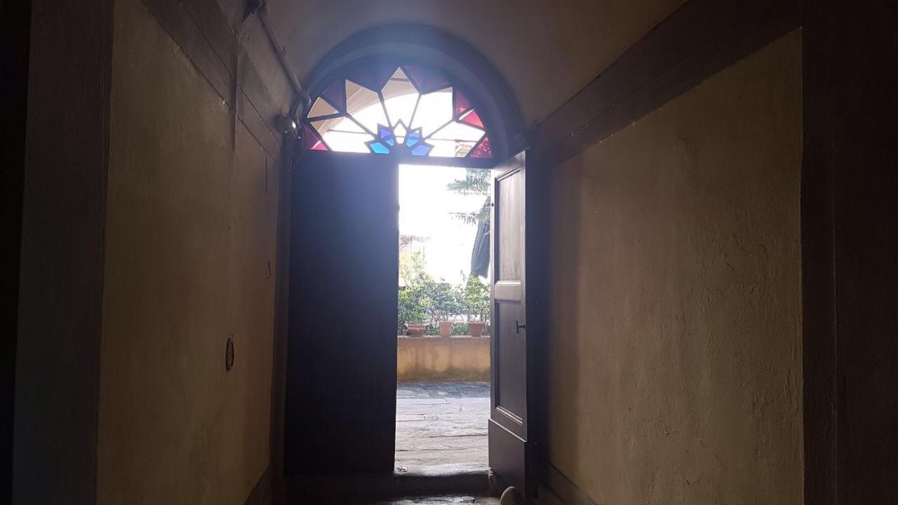 Cynthia'S Garden - Apartment With Private Garden In Santa Croce Florens Exteriör bild
